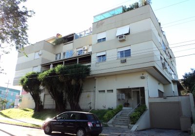Apartamento com 156m², 3 dormitórios, 1 vaga no bairro Jardim Itu Sabará em Porto Alegre