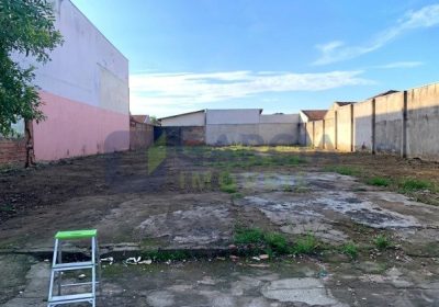 Terreno com 300m² no bairro Sarandi em Porto Alegre