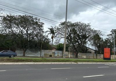 Terreno com 1.981m² no bairro Santa Maria Goretti em Porto Alegre