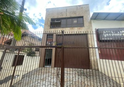 Depósito com 310m² no bairro São Geraldo em Porto Alegre