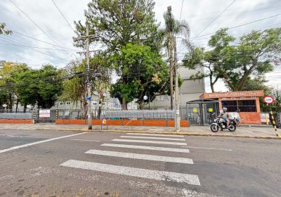 Apartamento com 40m², 1 dormitório, 1 vaga no bairro Sarandi em Porto Alegre