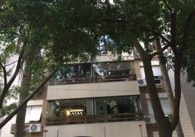 Cobertura com 202m², 4 dormitórios, 1 suíte, 3 vagas no bairro Lindóia em Porto Alegre
