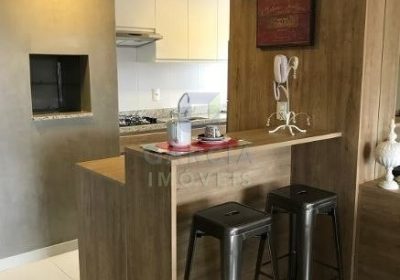 Apartamento com 62m², 2 dormitórios, 1 suíte, 2 vagas no bairro Jardim do Salso em Porto Alegre