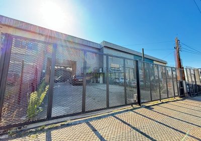 Depósito com 430m², 1 vaga no bairro Rubem Berta em Porto Alegre
