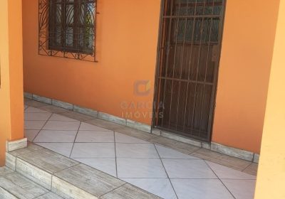 Casa com 167m², 2 dormitórios, 1 suíte, 2 vagas no bairro Sarandi em Porto Alegre