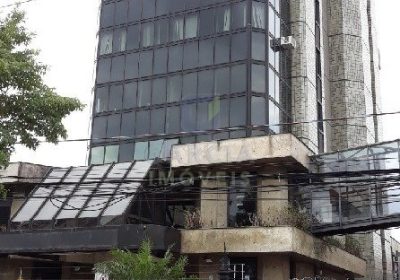 Prédio com 4.382m², 99 vagas no bairro Floresta em Porto Alegre