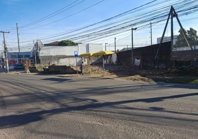 Terreno com 400m² no bairro Sarandi em Porto Alegre