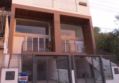 Casa com 167m², 3 dormitórios, 1 suíte, 3 vagas no bairro Protásio Alves em Porto Alegre