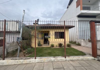 Casa com 150m², 3 dormitórios, 3 vagas no bairro Sarandi em Porto Alegre