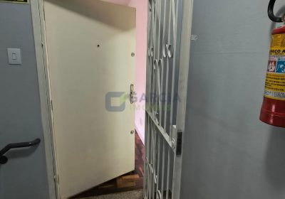Apartamento com 48m², 2 dormitórios, 1 vaga no bairro Sarandi em Porto Alegre