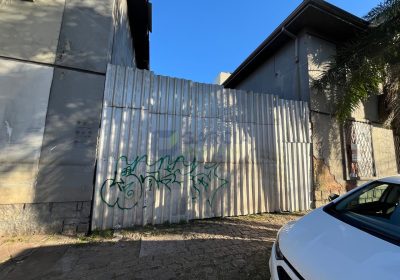 Terreno com 1.900m² no bairro Navegantes em Porto Alegre