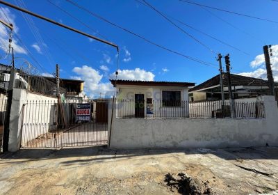 Casa com 150m², 3 dormitórios, 2 vagas no bairro Sarandi em Porto Alegre