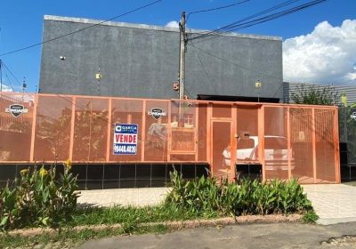 Casa com 363m², 3 dormitórios, 1 suíte, 1 vaga no bairro São Sebastião em Porto Alegre