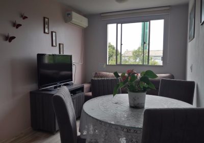 Apartamento com 47m², 2 dormitórios, 1 vaga no bairro Sarandi em Porto Alegre