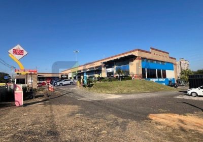 Loja com 318m² no bairro Sarandi em Porto Alegre