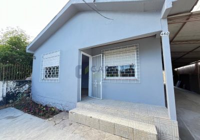 Casa com 100m², 2 dormitórios, 2 vagas no bairro Sarandi em Porto Alegre