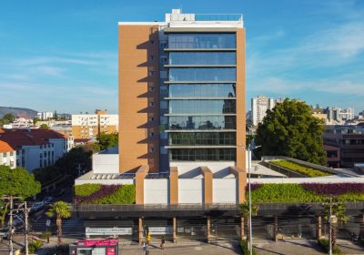 Loja com 212m² no bairro Cristo Redentor em Porto Alegre