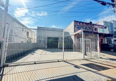 Loja com 350m² no bairro Medianeira em Porto Alegre