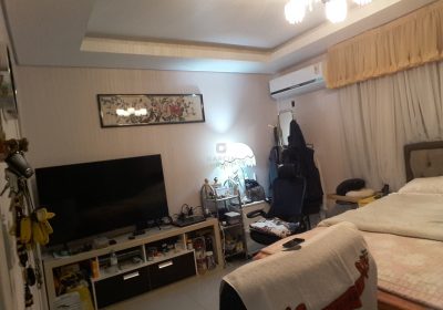 Casa com 310m², 3 dormitórios, 1 suíte, 2 vagas no bairro Jardim Itu Sabará em Porto Alegre