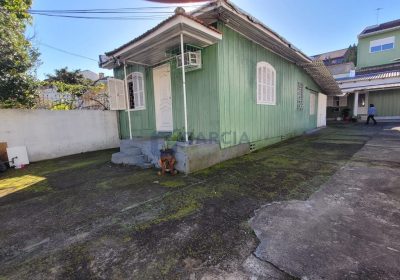 Casa com 480m², 2 dormitórios, 9 vagas no bairro Sarandi em Porto Alegre