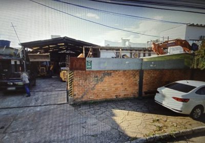Terreno com 300m² no bairro São Sebastião em Porto Alegre