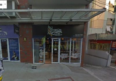 Loja com 350m² no bairro Petrópolis em Porto Alegre