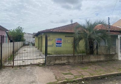 Casa com 78m², 2 dormitórios, 3 vagas no bairro Sarandi em Porto Alegre