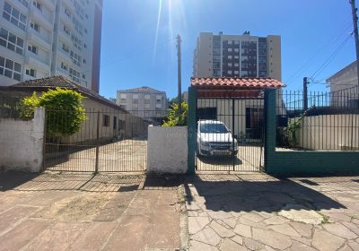 Terreno com 730m² no bairro Cristo Redentor em Porto Alegre