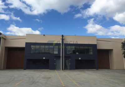 Depósito com 970m², 17 vagas no bairro Sarandi em Porto Alegre