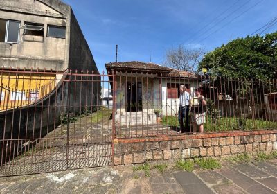 Terreno com 156m², 2 dormitórios, 4 vagas no bairro Jardim Itu em Porto Alegre