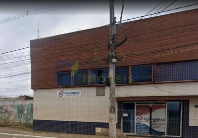 Depósito com 356m² no bairro São João em Porto Alegre