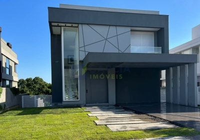 Casa em Condomínio com 309m², 3 dormitórios, 2 suítes, 4 vagas no bairro Vila Nova em Porto Alegre