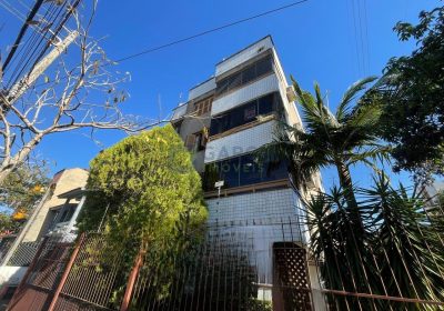 Apartamento com 110m², 3 dormitórios, 1 suíte no bairro Jardim Itu em Porto Alegre