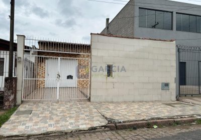 Casa com 181m², 2 dormitórios, 1 suíte, 7 vagas no bairro Sarandi em Porto Alegre