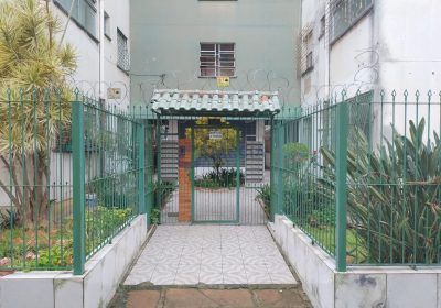 Apartamento com 45m², 2 dormitórios, 1 vaga no bairro Rubem Berta em Porto Alegre