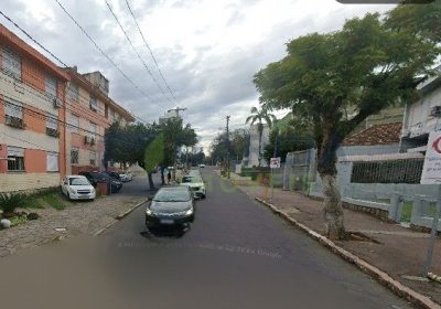 Apartamento com 78m², 3 dormitórios, 1 vaga no bairro São Sebastião em Porto Alegre