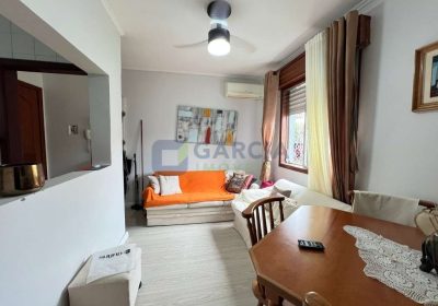Apartamento com 51m², 2 dormitórios no bairro São Sebastião em Porto Alegre