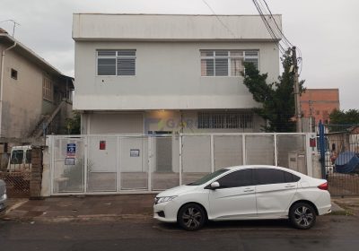 Depósito com 457m², 3 vagas no bairro Humaitá em Porto Alegre