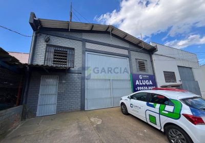 Depósito com 240m², 3 vagas no bairro Sarandi em Porto Alegre