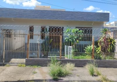 Casa com 120m², 3 dormitórios, 3 vagas no bairro Sarandi em Porto Alegre