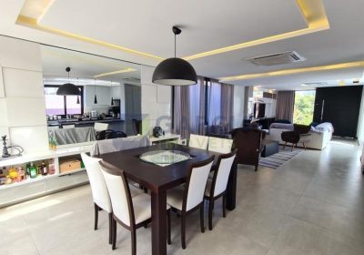 Casa em Condomínio com 307m², 3 dormitórios, 2 suítes, 2 vagas no bairro Condomínio Buena Vista em Viamão
