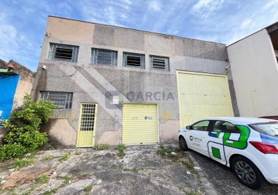 Depósito com 300m², 2 vagas no bairro Sarandi em Porto Alegre