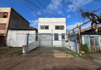 Depósito com 236m² no bairro Navegantes em Porto Alegre