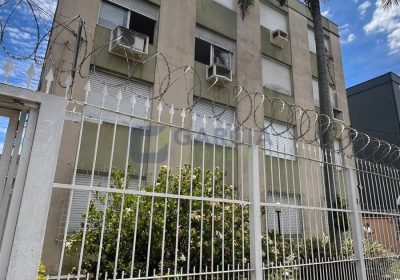 Apartamento com 61m², 2 dormitórios no bairro São Sebastião em Porto Alegre