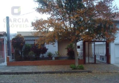 Casa com 250m², 3 dormitórios, 2 vagas no bairro Sarandi em Porto Alegre