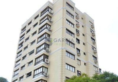 Apartamento com 115m², 3 dormitórios, 1 suíte, 2 vagas no bairro Mont Serrat em Porto Alegre