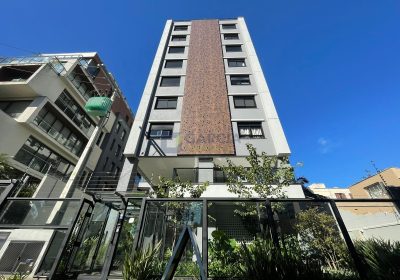 Apartamento com 70m², 2 dormitórios, 1 suíte, 1 vaga no bairro Petrópolis em Porto Alegre