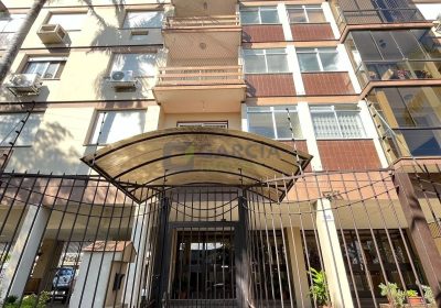 Apartamento com 45m², 1 dormitório, 1 vaga no bairro São Sebastião em Porto Alegre