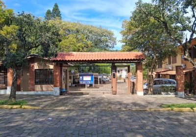 Casa em Condomínio com 67m², 2 dormitórios, 1 vaga no bairro Morro Santana em Porto Alegre