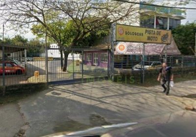 Terreno com 1.469m² no bairro São Sebastião em Porto Alegre